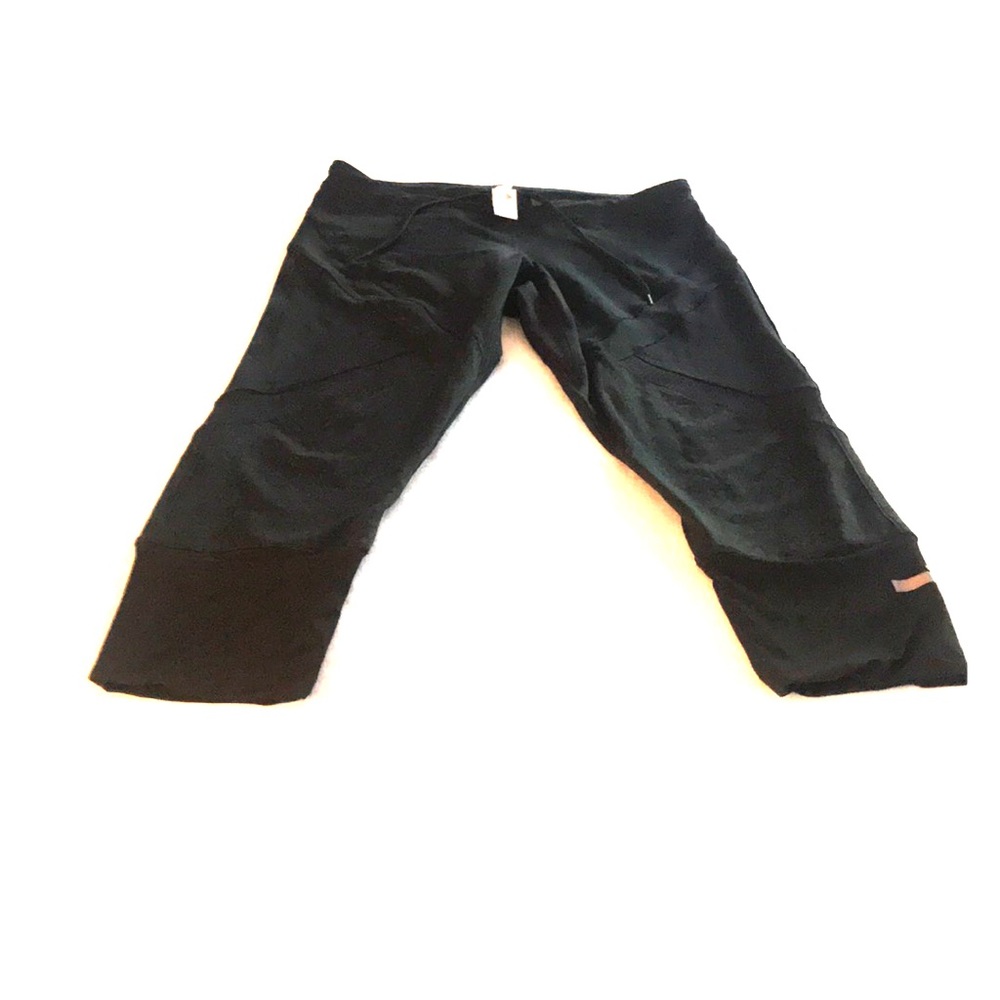 Stella McCartney black 3/4 leggings